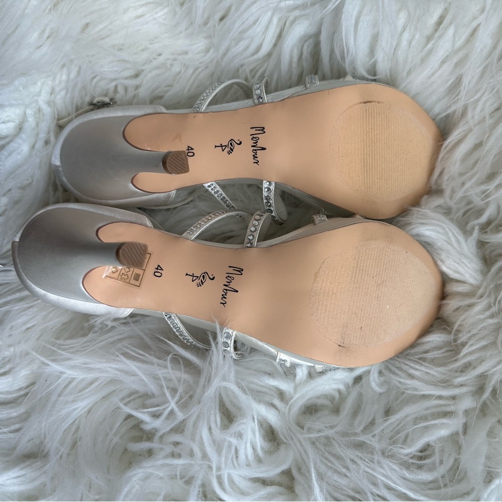 Menbur Maite Sandal Style Ivory Bridal Heels Size 9 EU 40 - Picture 6 of 12